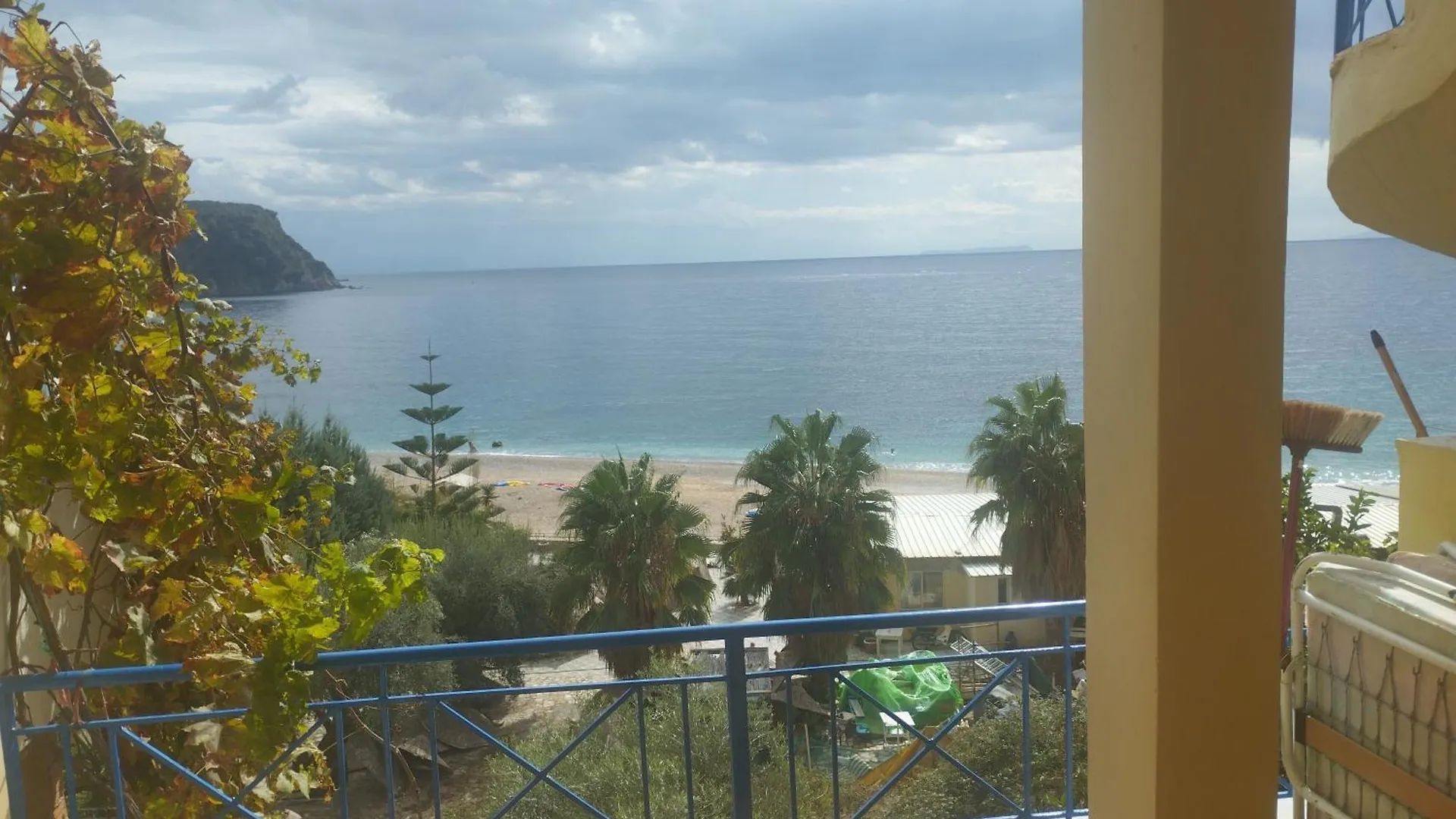 Homestay Lekas Room Himare
